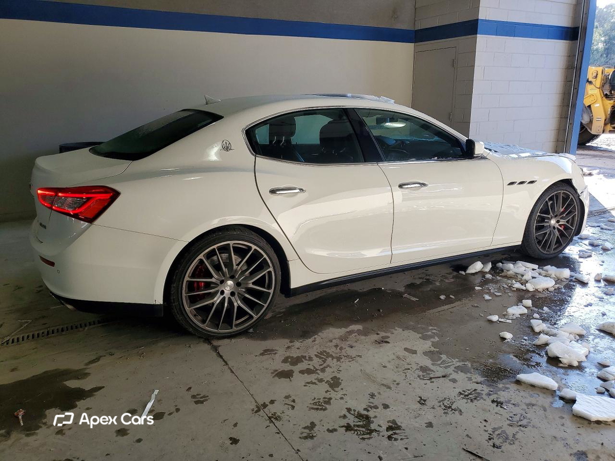 Maserati Ghibli 2015