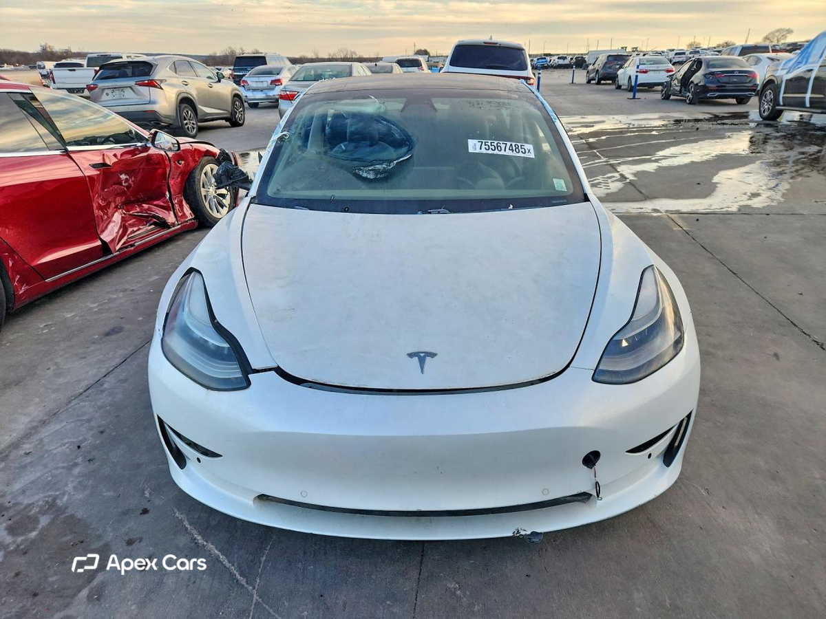 Tesla Model 3 2021