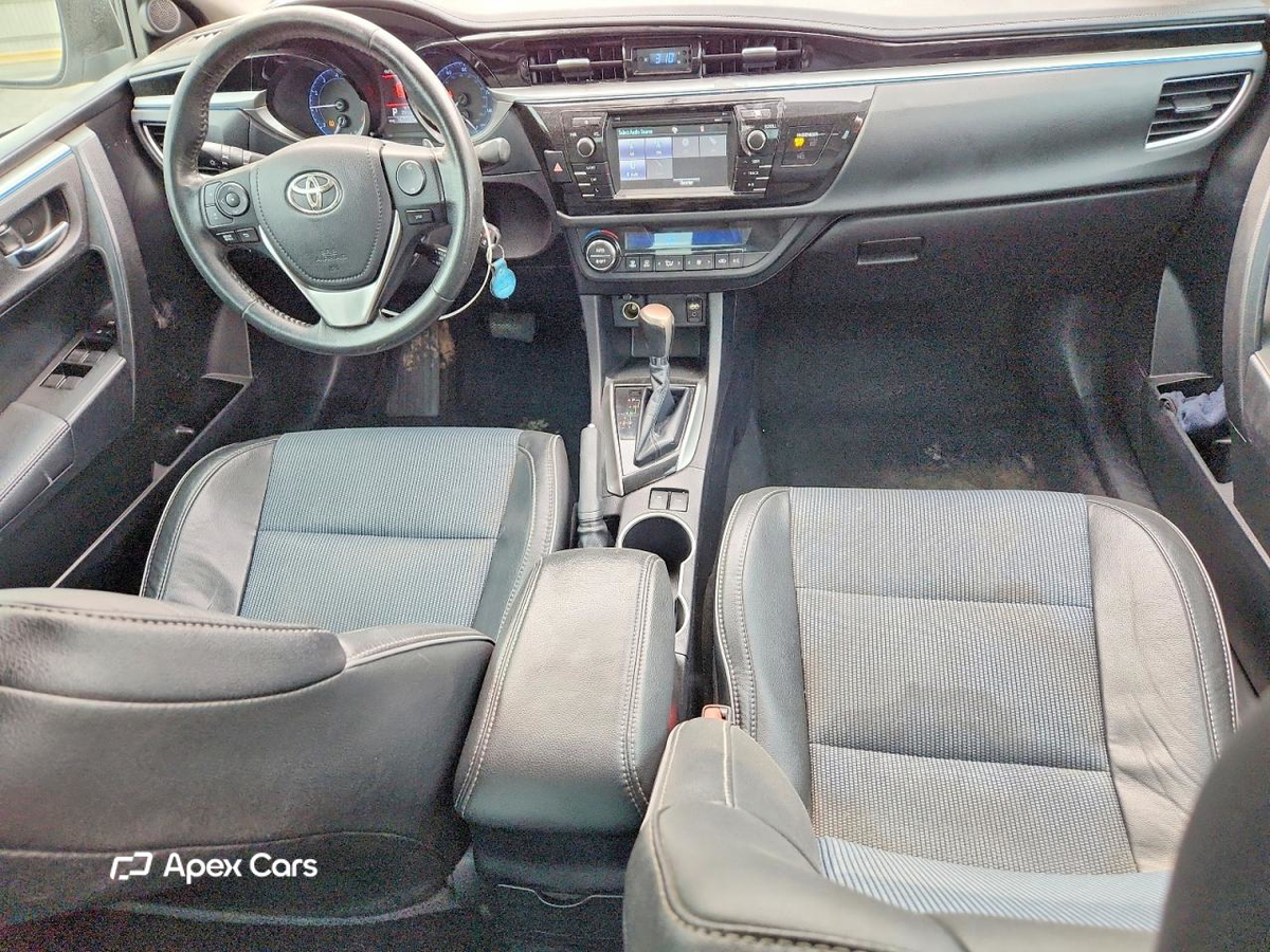 Toyota Corolla 2015