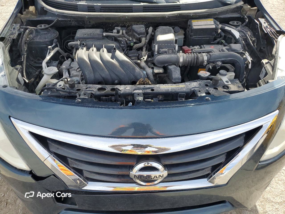 Nissan Versa 2016
