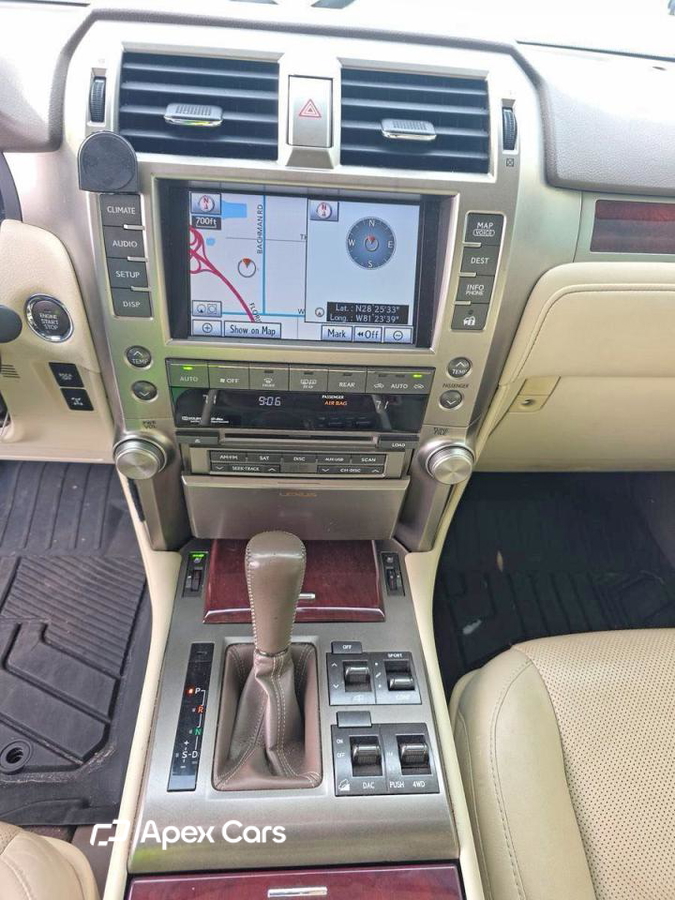 Lexus GX 2011