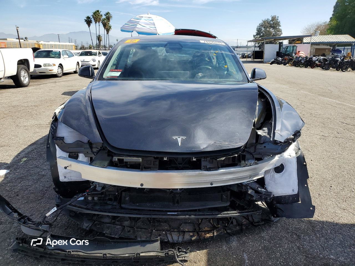 Tesla Model 3 2025