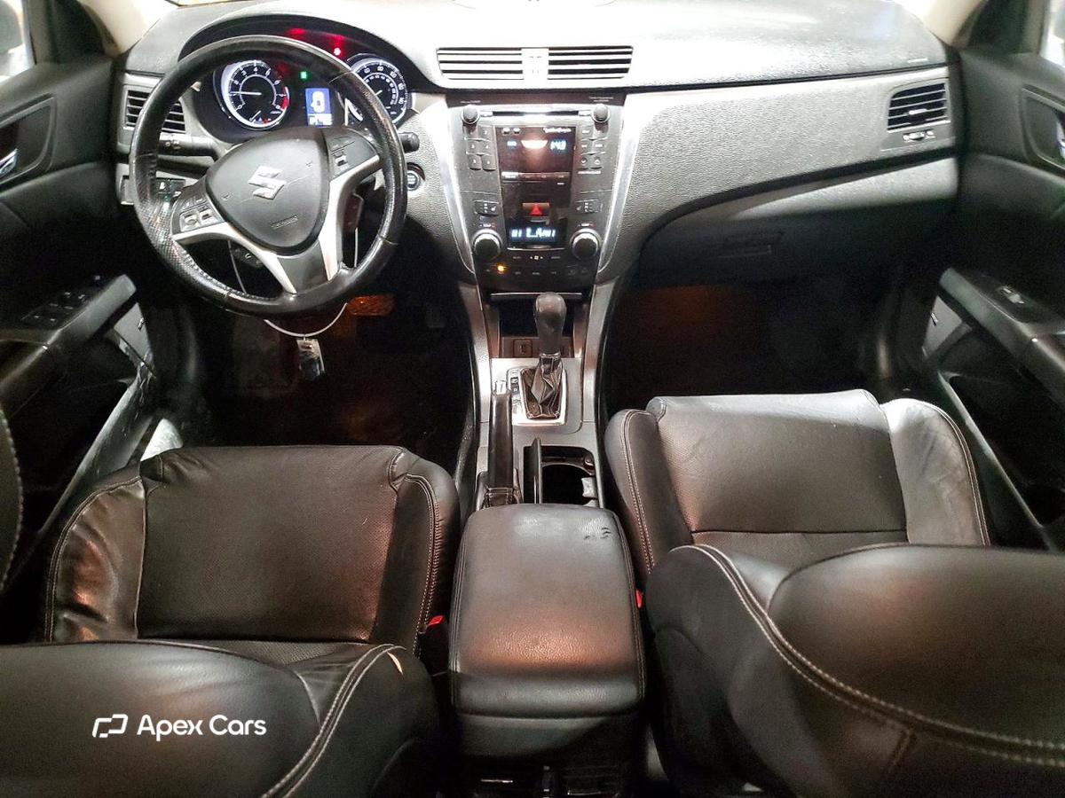 Suzuki Kizashi 2011