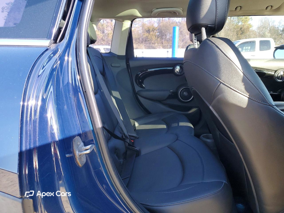 MINI Cooper 2015