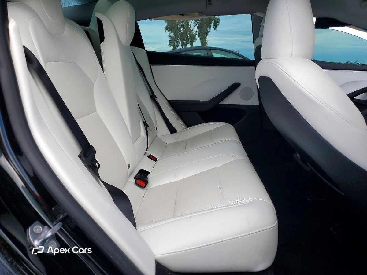 Tesla Model 3 2025