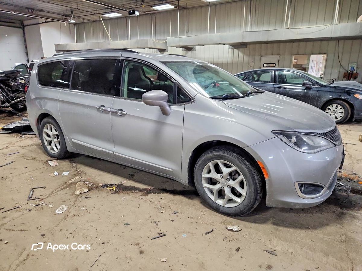 Chrysler Pacifica 2017