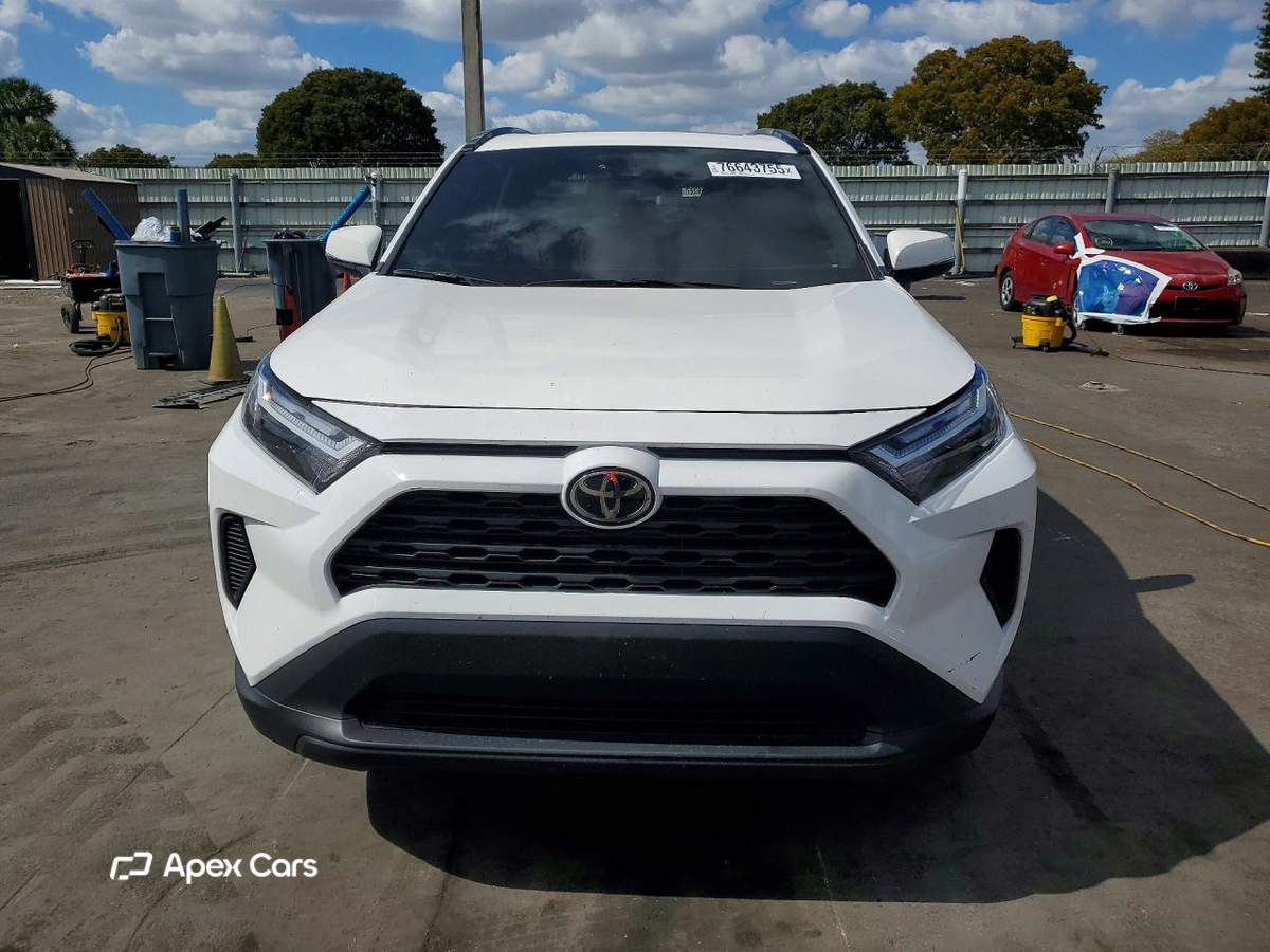 Toyota RAV 4 2024