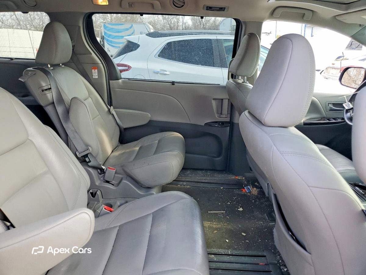 Toyota Sienna 2017