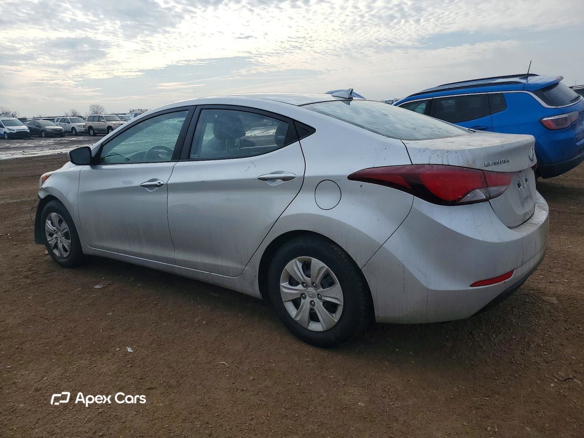 Hyundai Elantra 2016