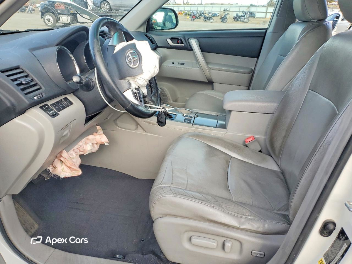 Toyota Highlander 2013