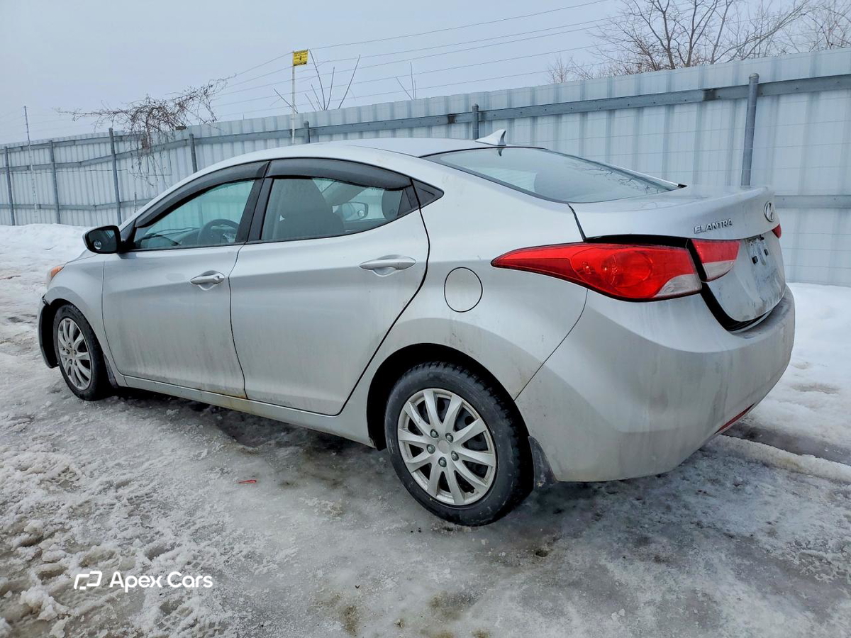 Hyundai Elantra 2013