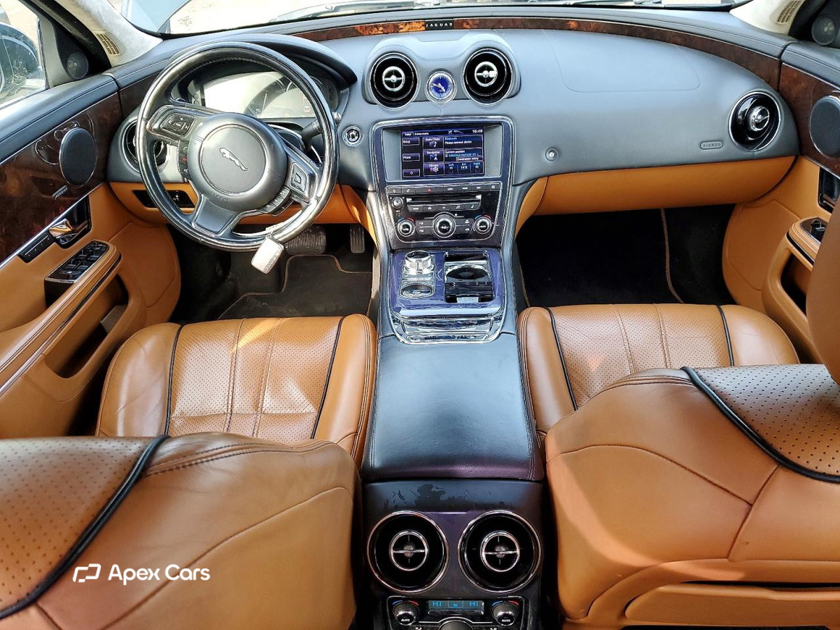 Jaguar XJ 2013
