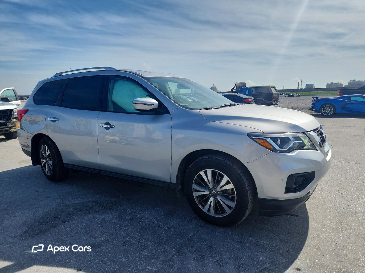 Nissan Pathfinder 2017