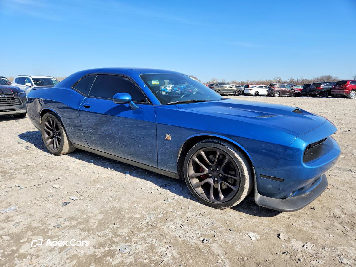 Dodge Challenger 2020
