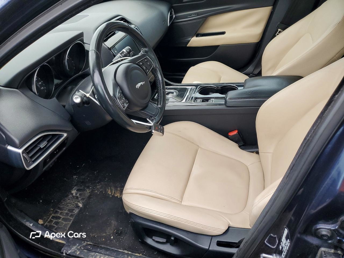 Jaguar XE 2017