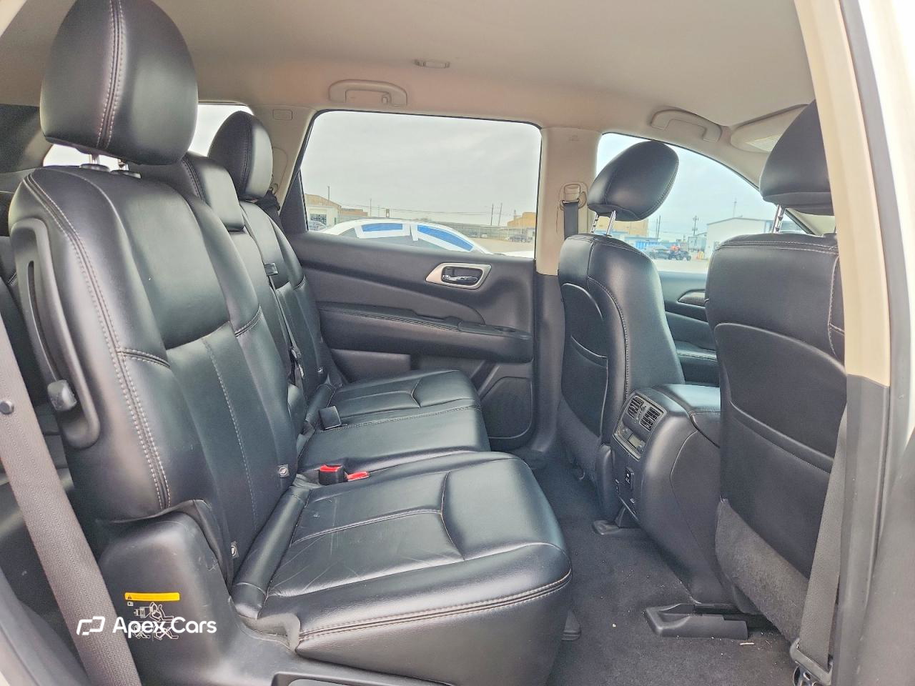 Nissan Pathfinder 2015