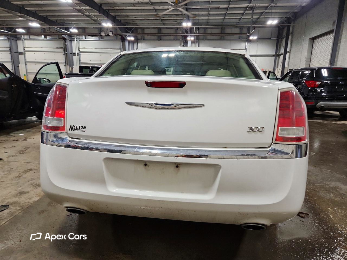 Chrysler 300 2011
