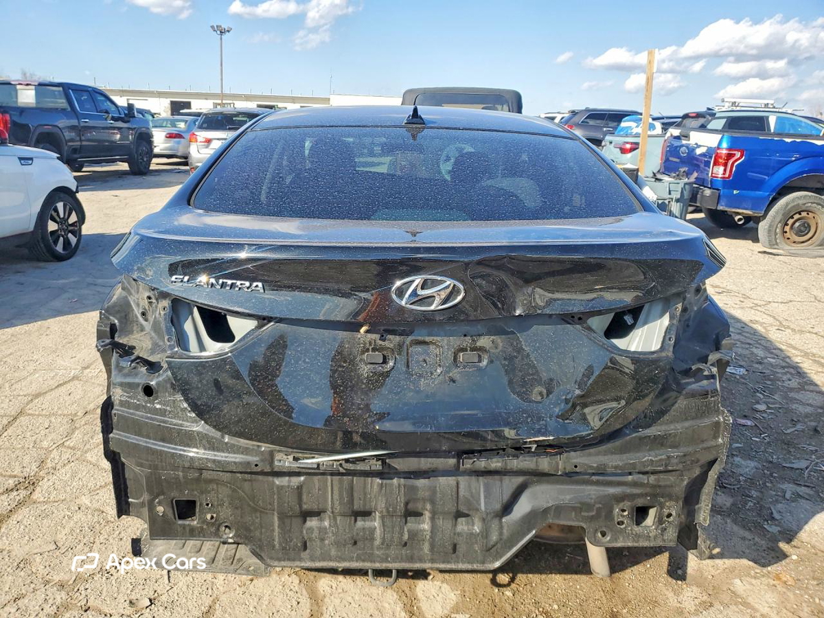 Hyundai Elantra 2016