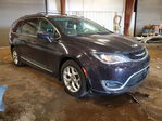 Chrysler Pacifica 2017