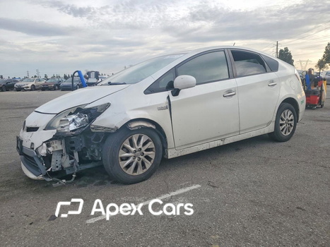 Toyota Prius 2015 - Image 1 of 13