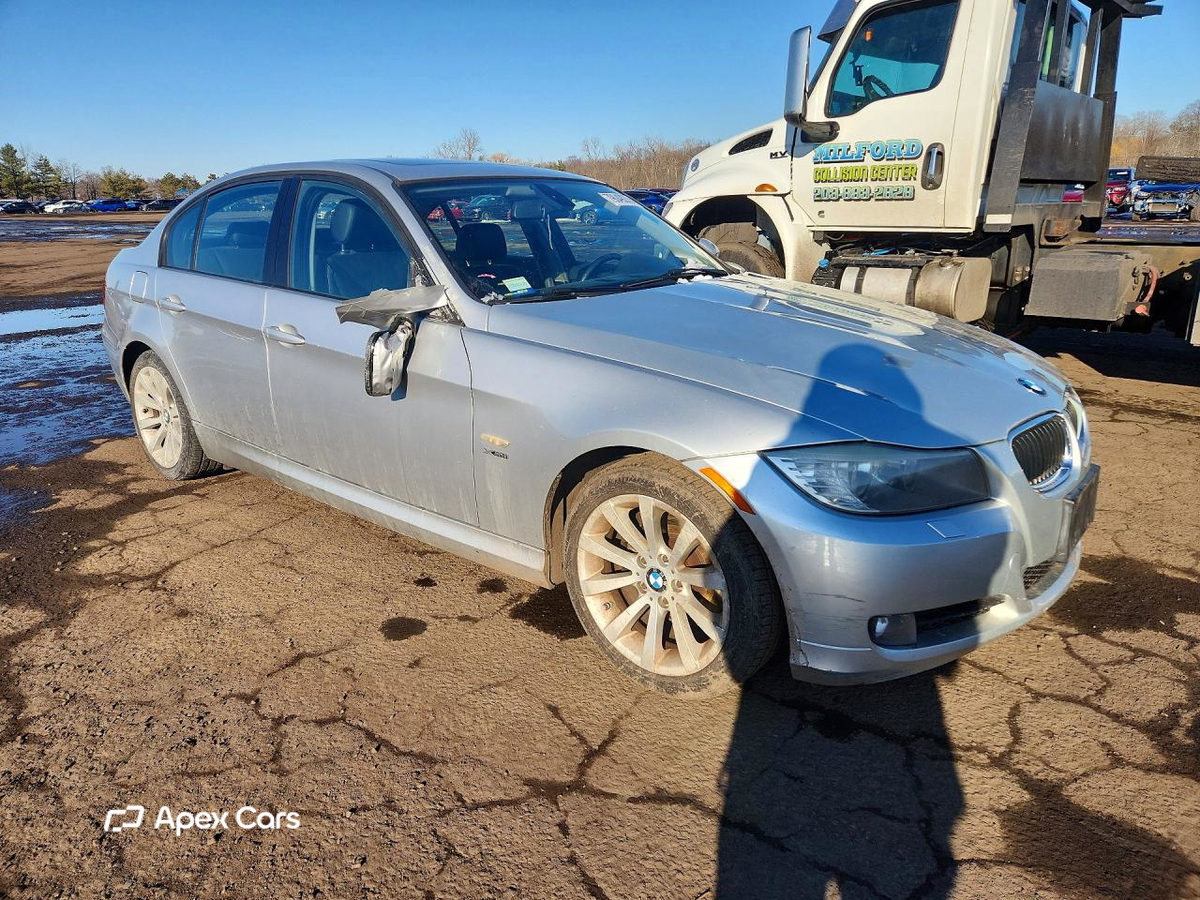 BMW Series 3 2011