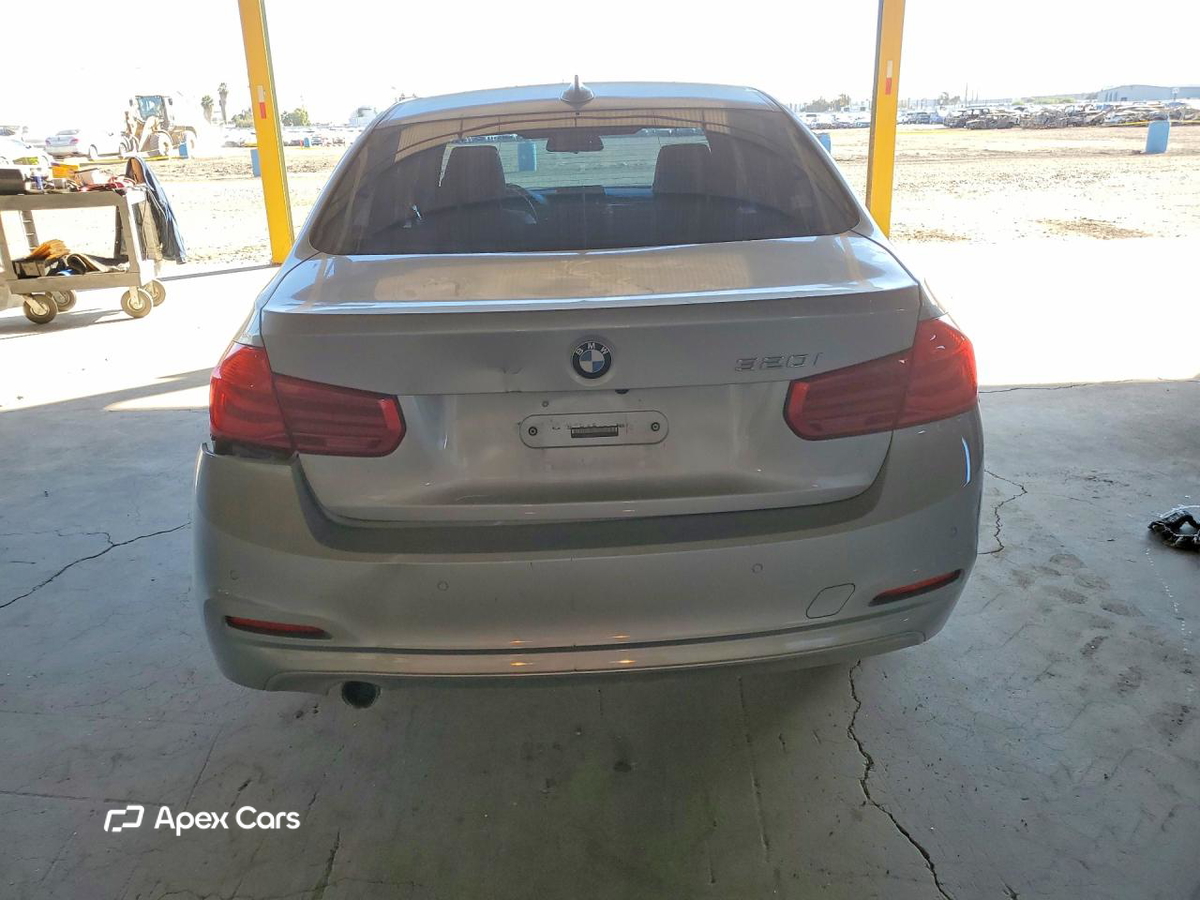 BMW Series 3 2016