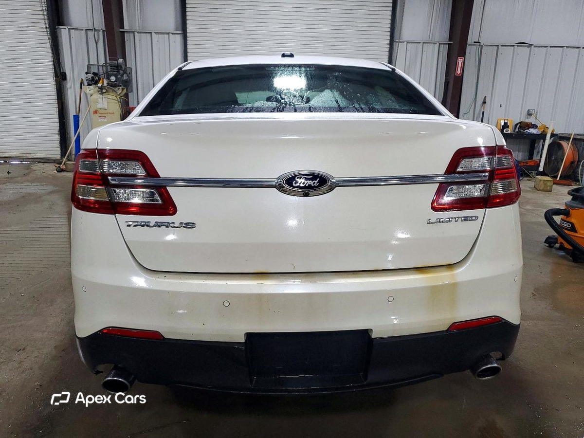 Ford Taurus 2014