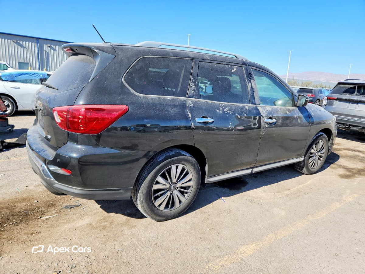 Nissan Pathfinder 2018