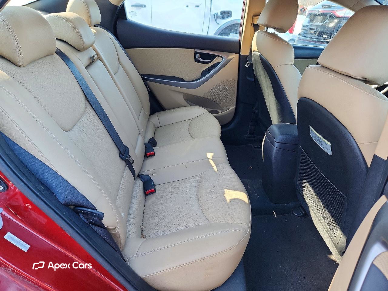 Hyundai Elantra 2012