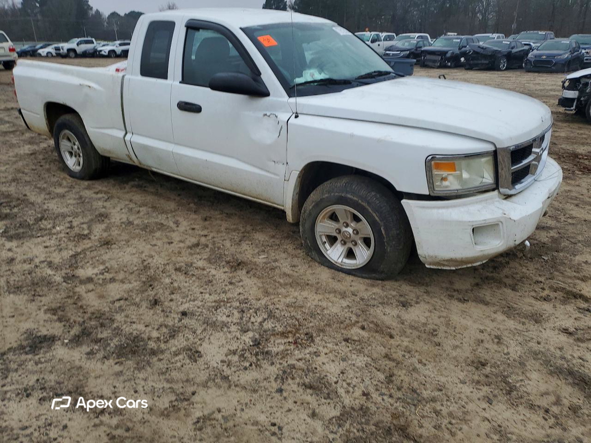 Dodge Dakota 2011