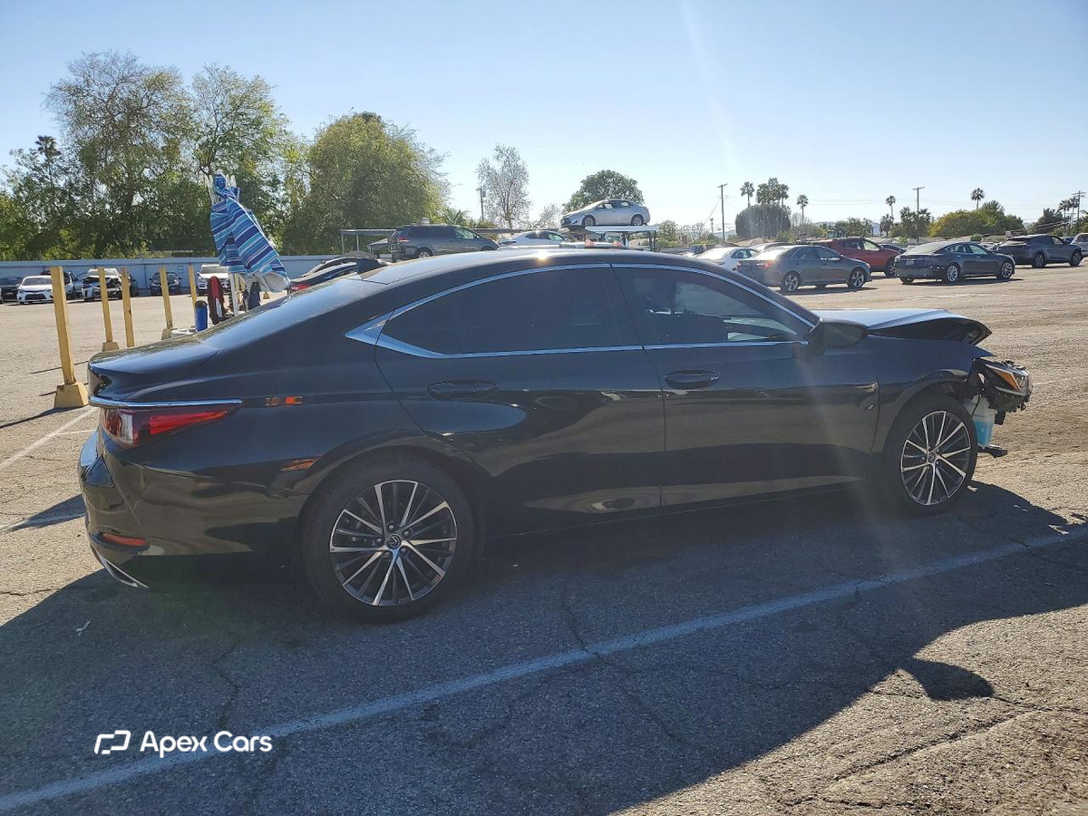 Lexus ES 2023