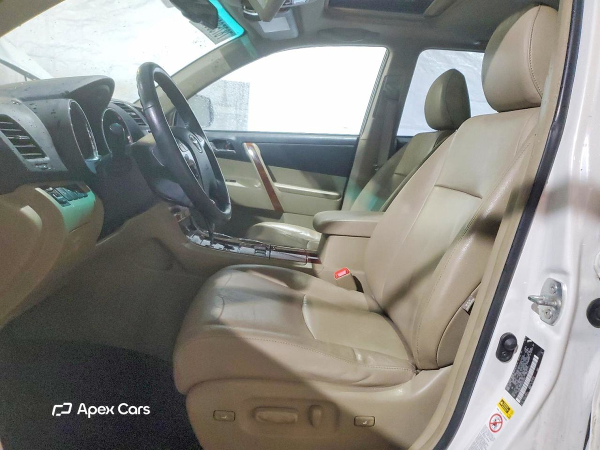 Toyota Highlander 2013