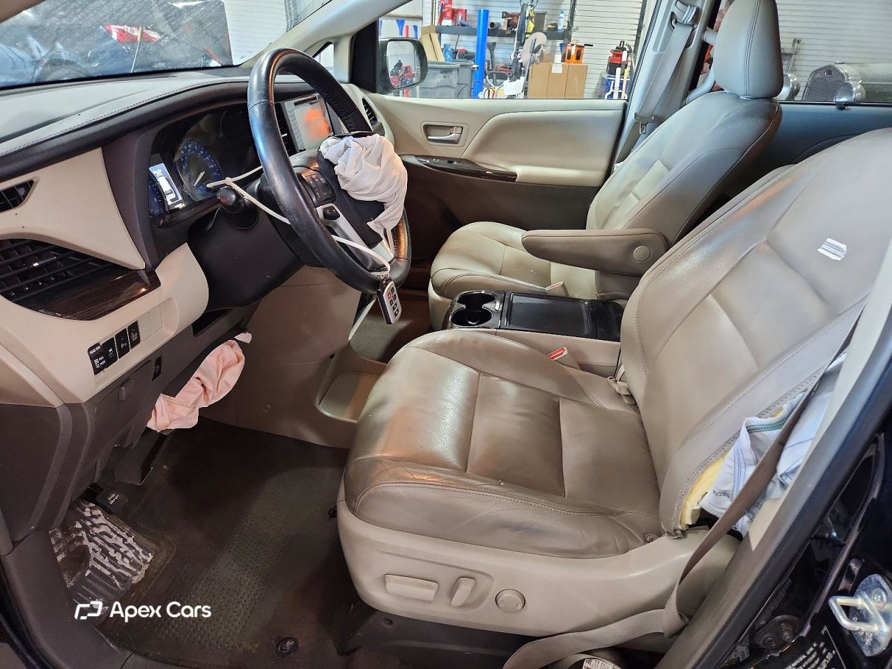 Toyota Sienna 2015