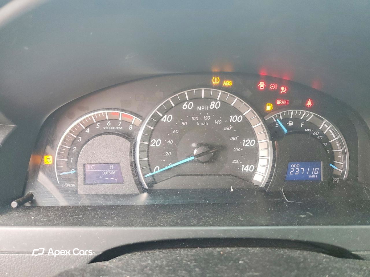 Toyota Camry 2012