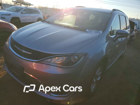 Chrysler Pacifica 2017 - Image 1 of 14