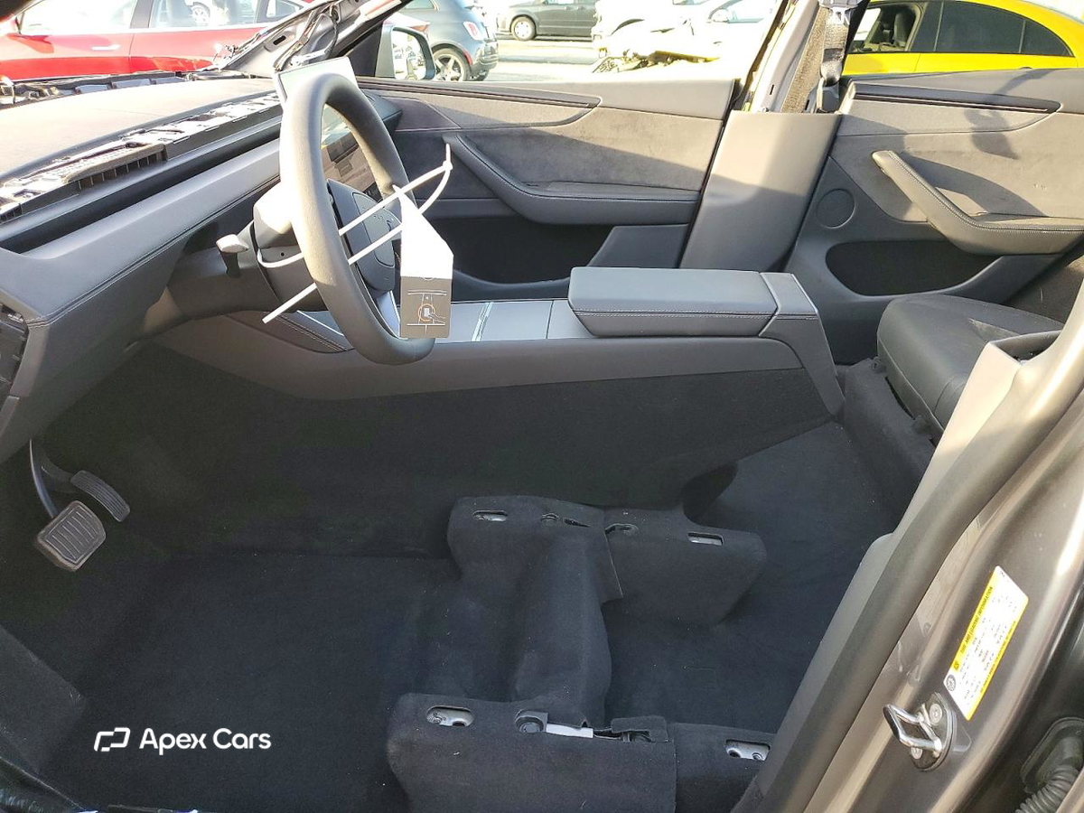 Tesla Model Y 2026