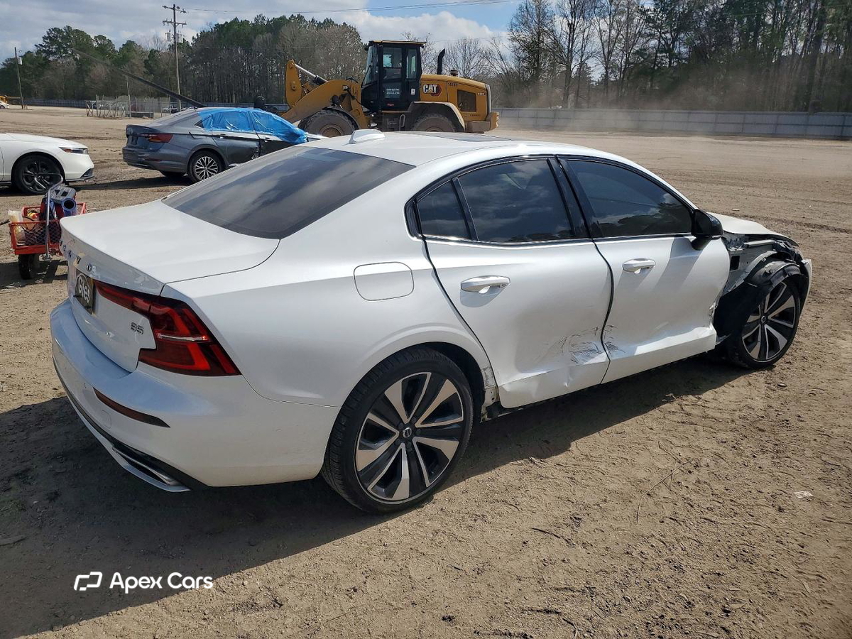 Volvo S60 2022