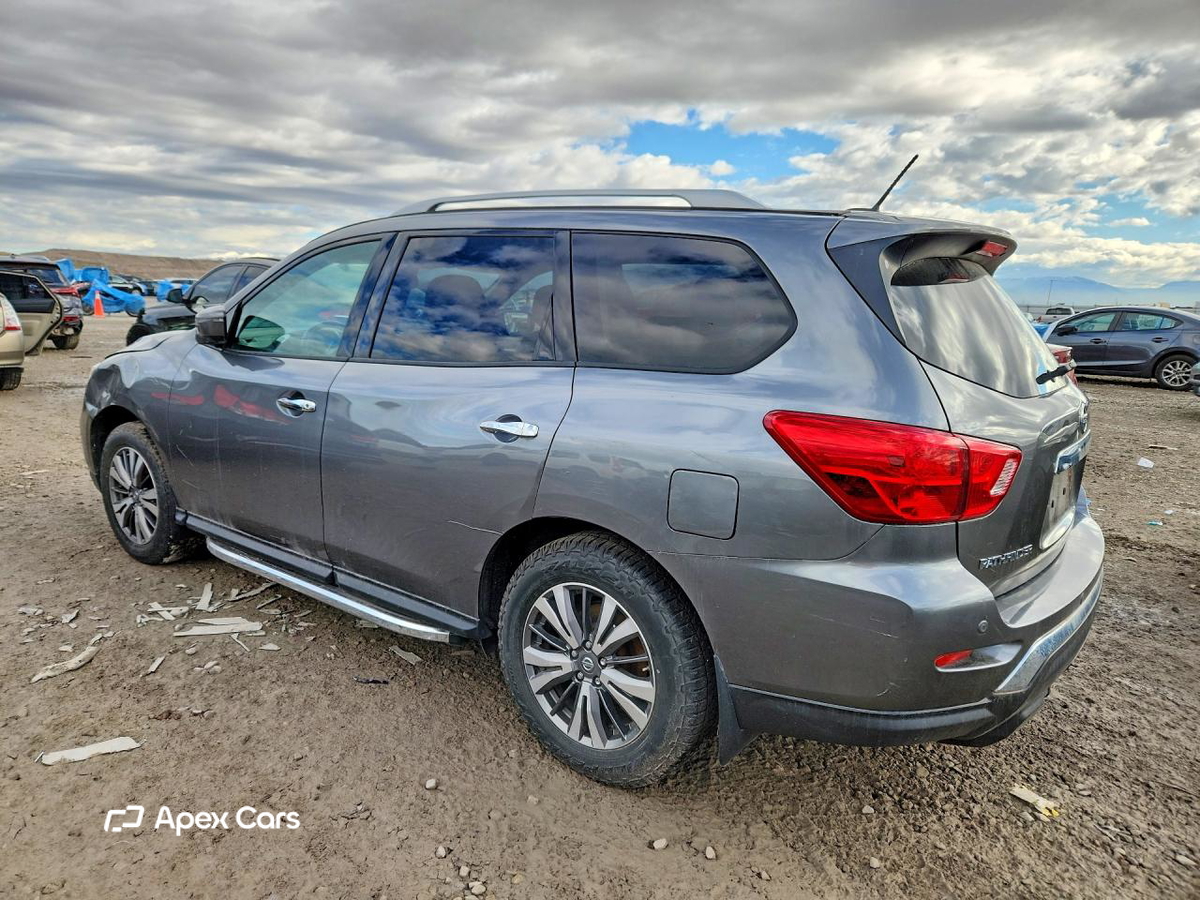 Nissan Pathfinder 2018