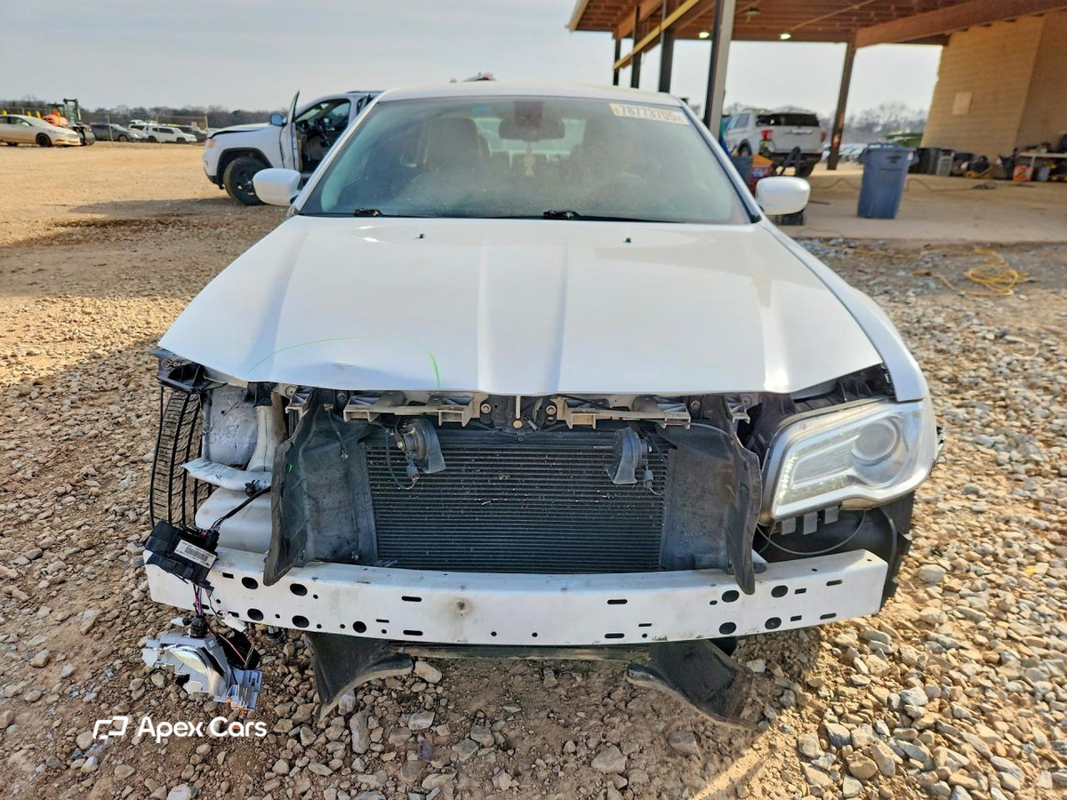 Chrysler 300 2016