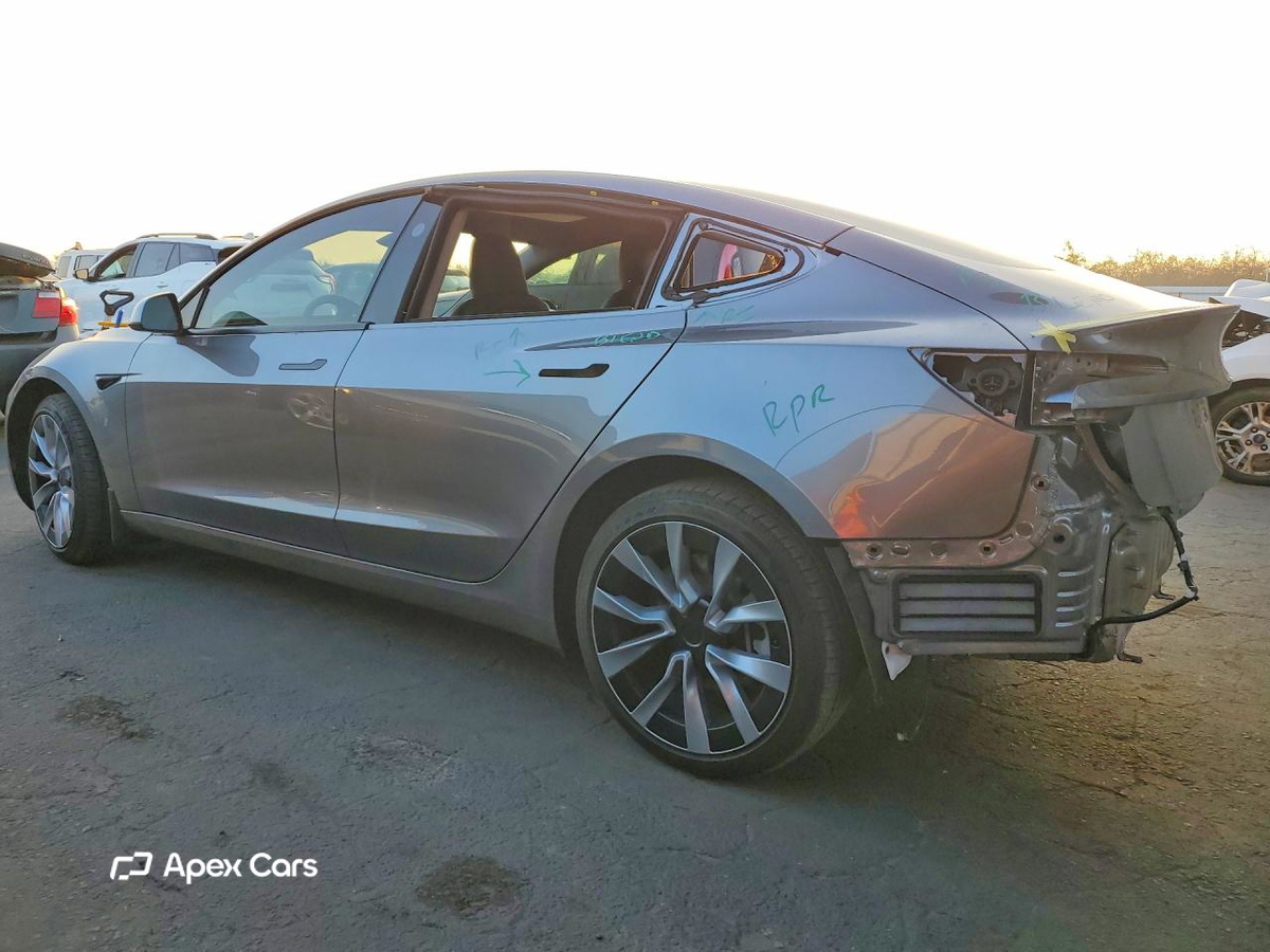 Tesla Model 3 2025