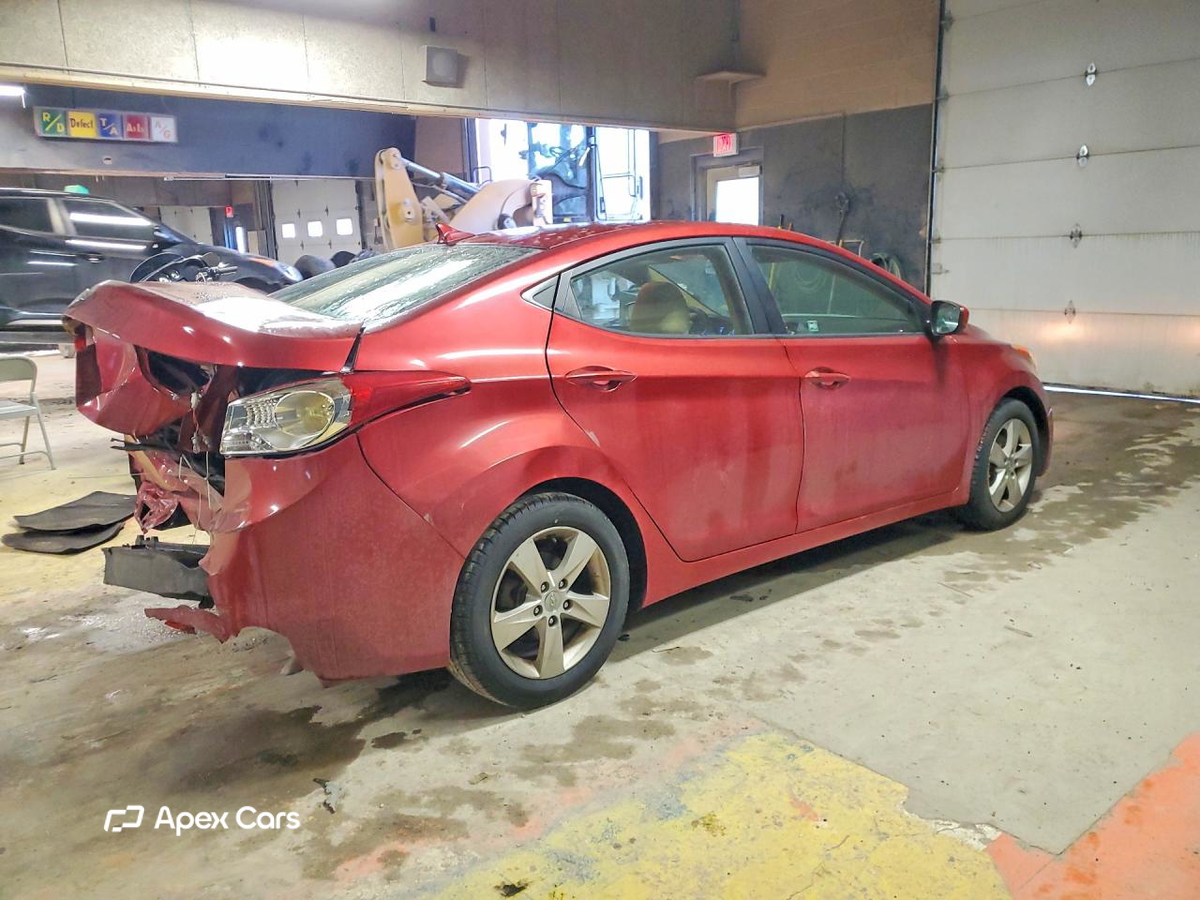 Hyundai Elantra 2012