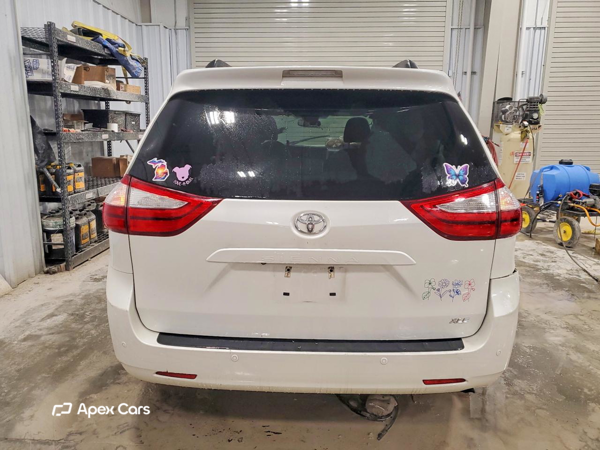 Toyota Sienna 2017