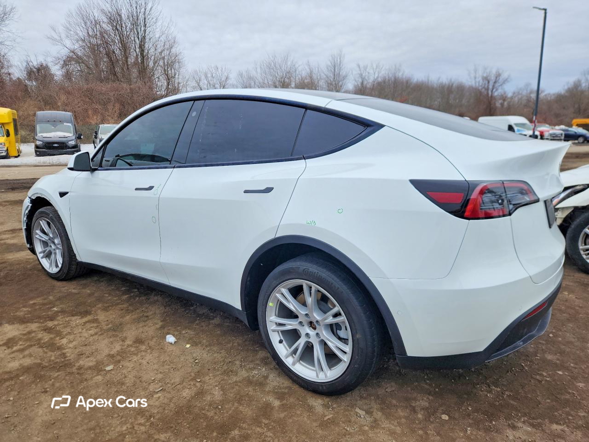 Tesla Model Y 2022