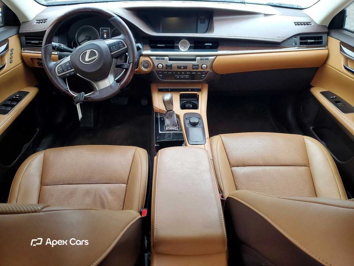 Lexus ES 2016
