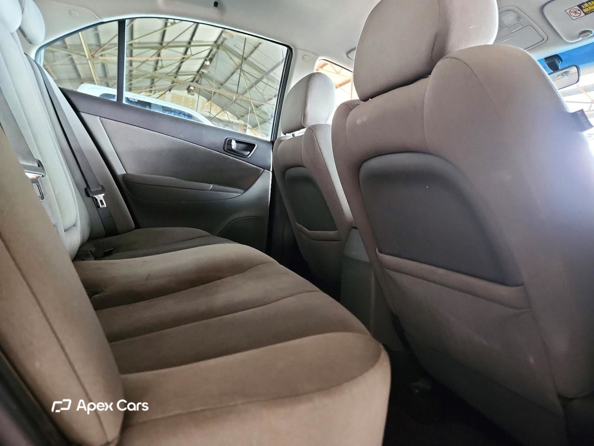 Hyundai Sonata 2010