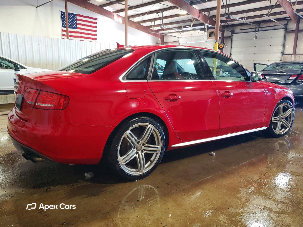 Audi RS4 2011