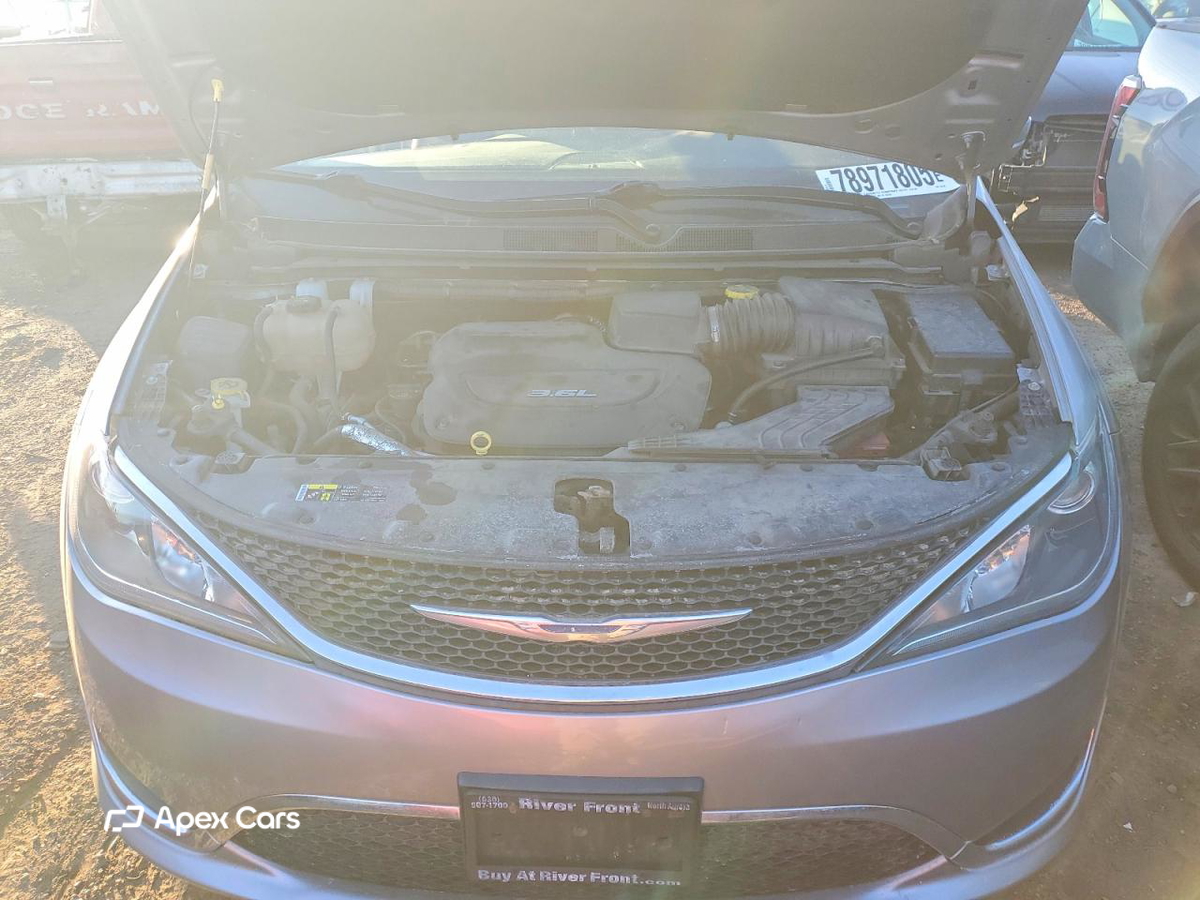 Chrysler Pacifica 2017
