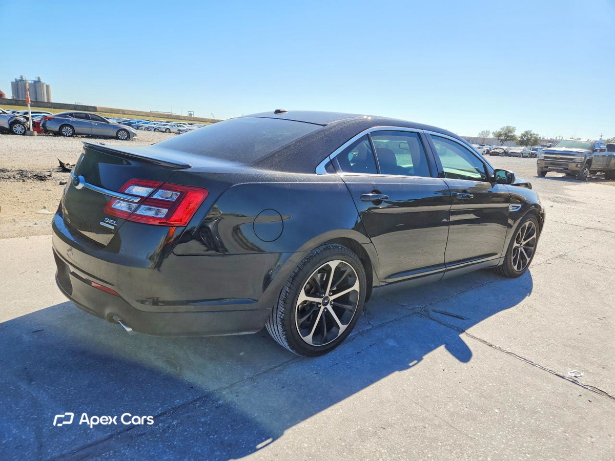 Ford Taurus 2016