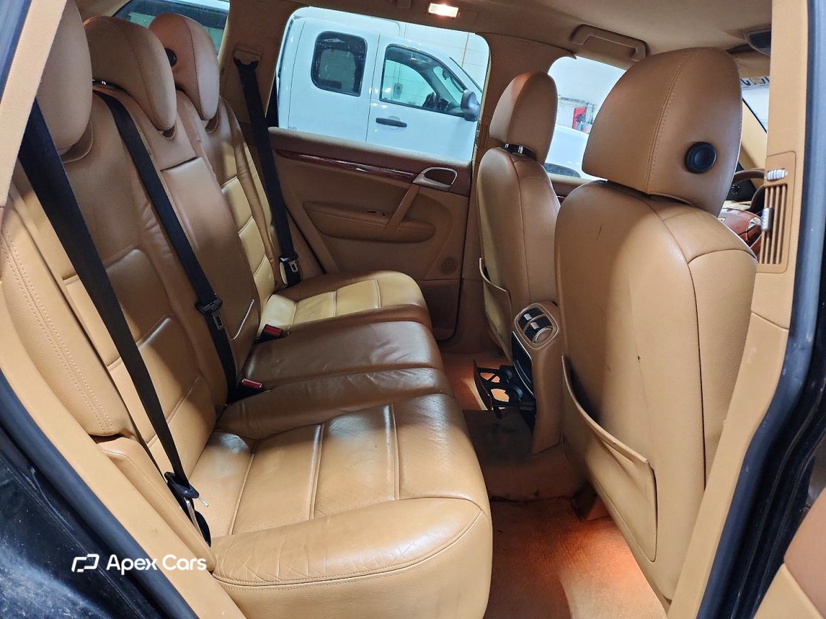 Porsche Cayenne 2004