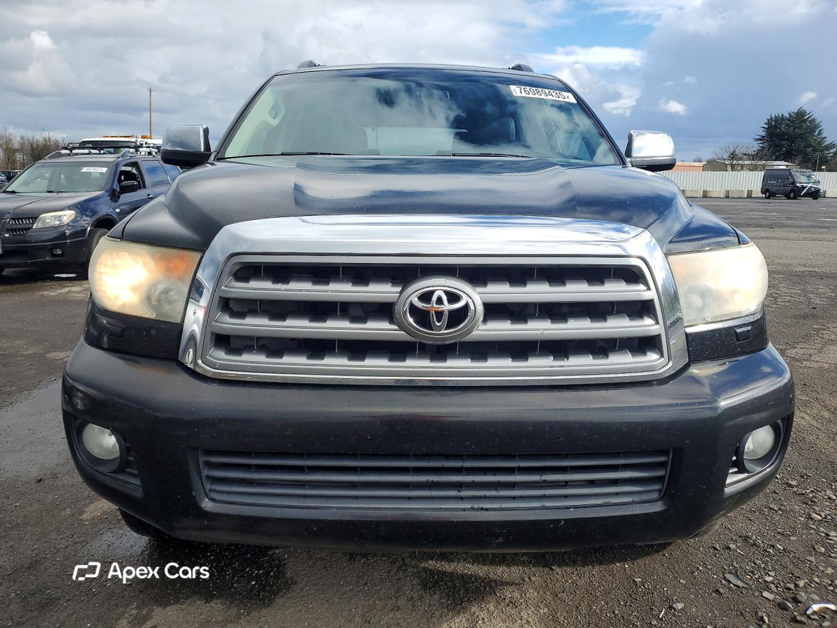 Toyota Sequoia 2013